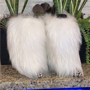 Giuseppe Zanotti White Faux Fur booties size 37 (7)